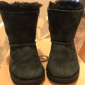 Girls Ugg Bailey Bow Boots Black - size 8